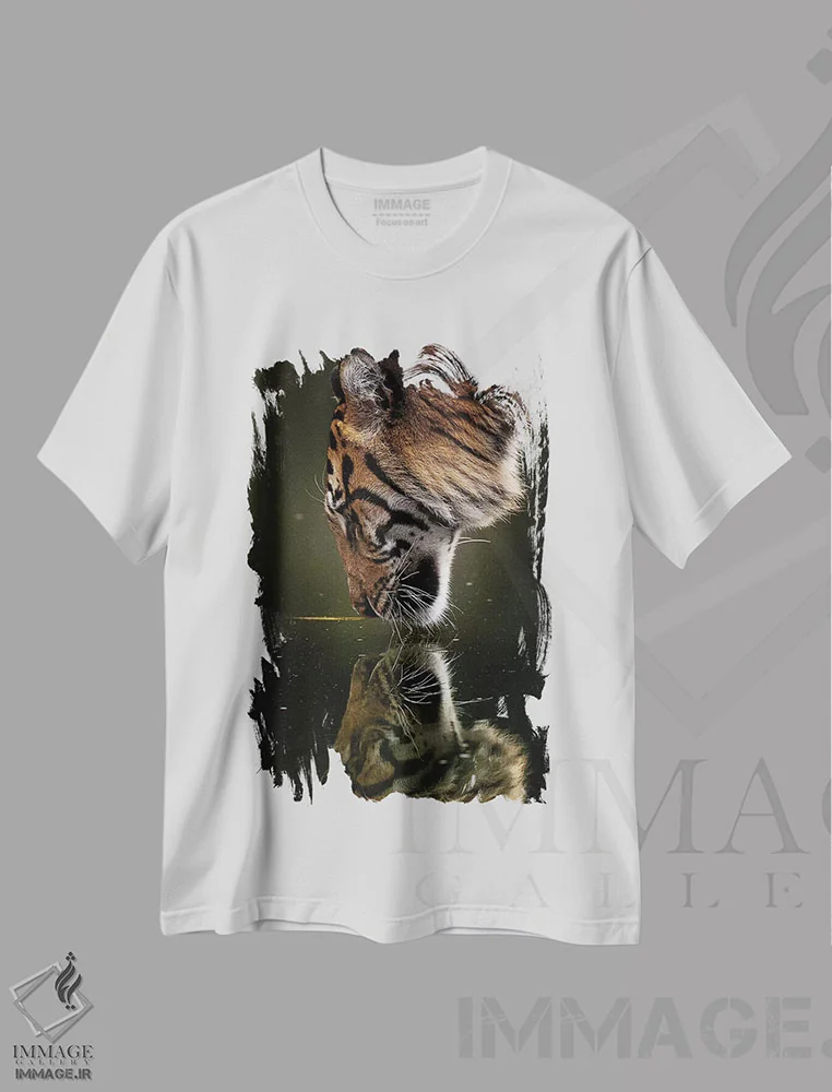 تیشرت سفید طرح دار انعکاس، هنر فاخر معاصر اثر دیوید وولَن | immage.ir