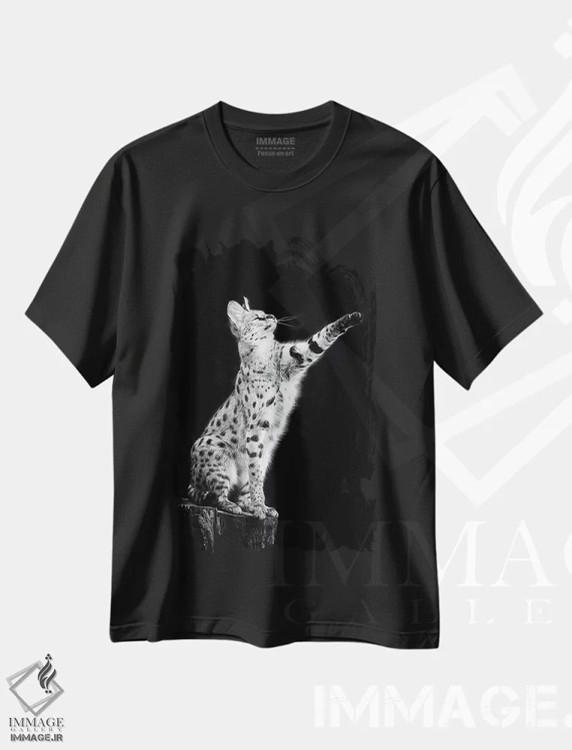تیشرت مشکی طرح دار سروال، عکاسی سیاه و سفید اثر دیوید وولَن | immage.ir