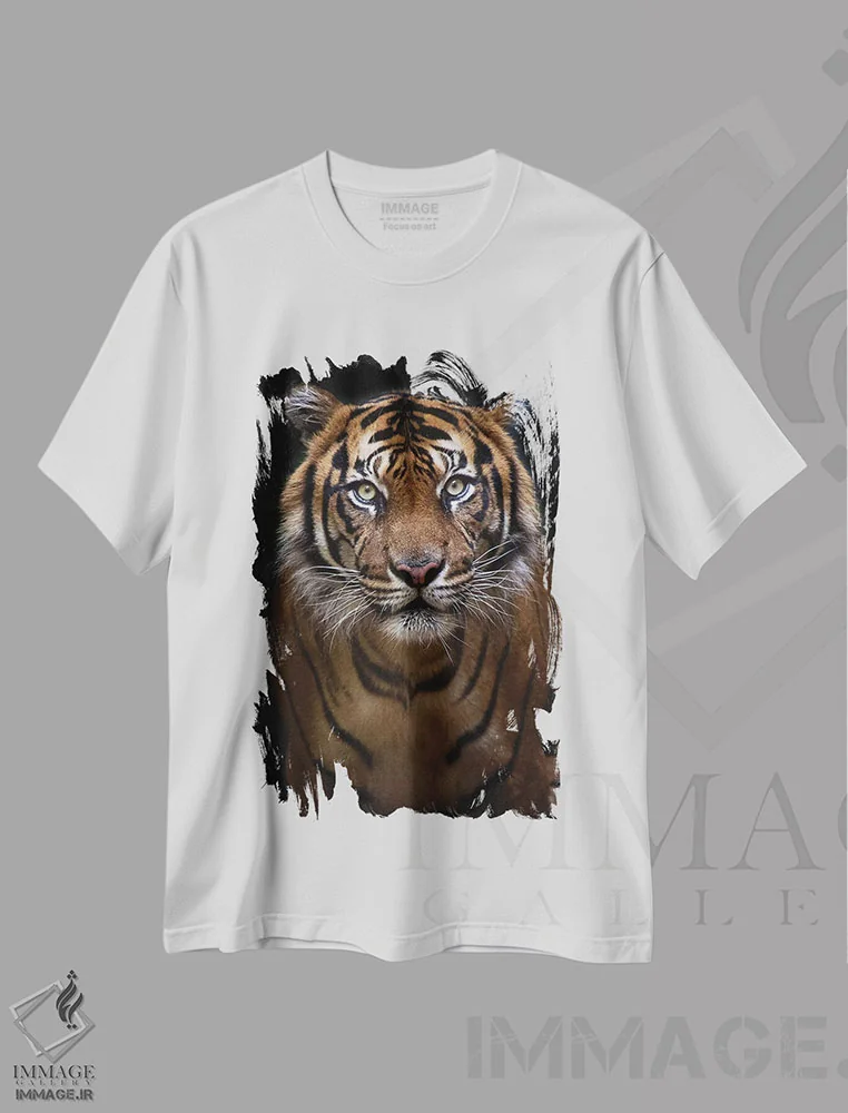 تیشرت سفید طرح دار پرتره هوتان، مدیوم اثر دیوید وولَن | immage.ir