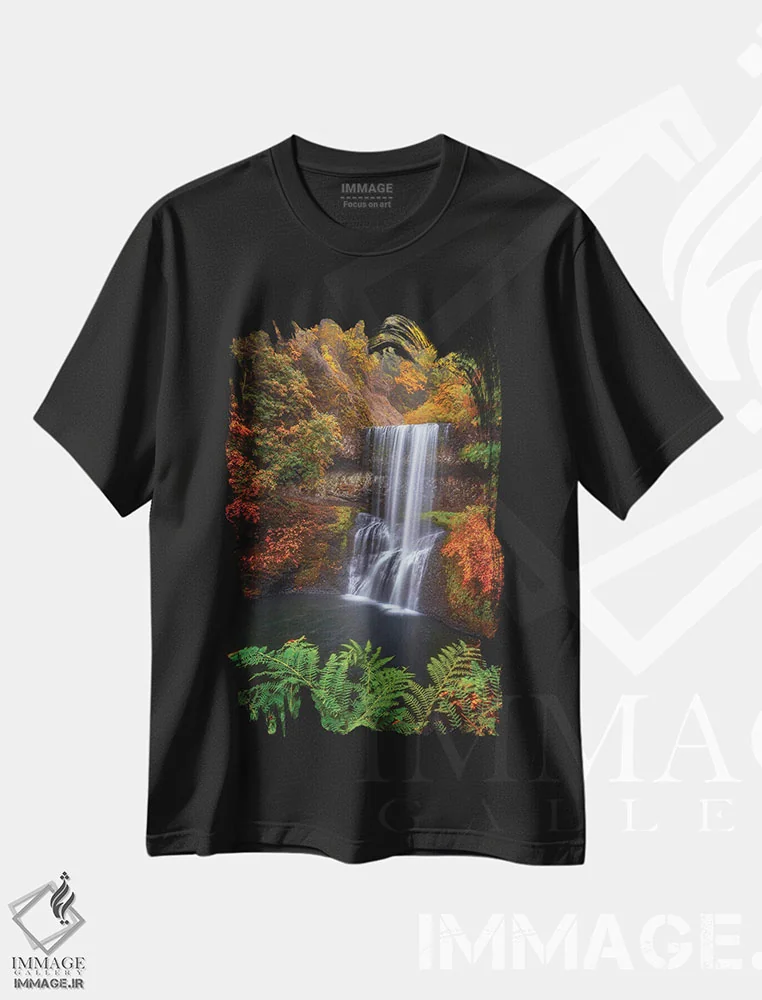 تیشرت مشکی طرح دار محاصره شده در رنگ ها، مدیوم اثر دارن وایت فوتوگرافی | immage.ir