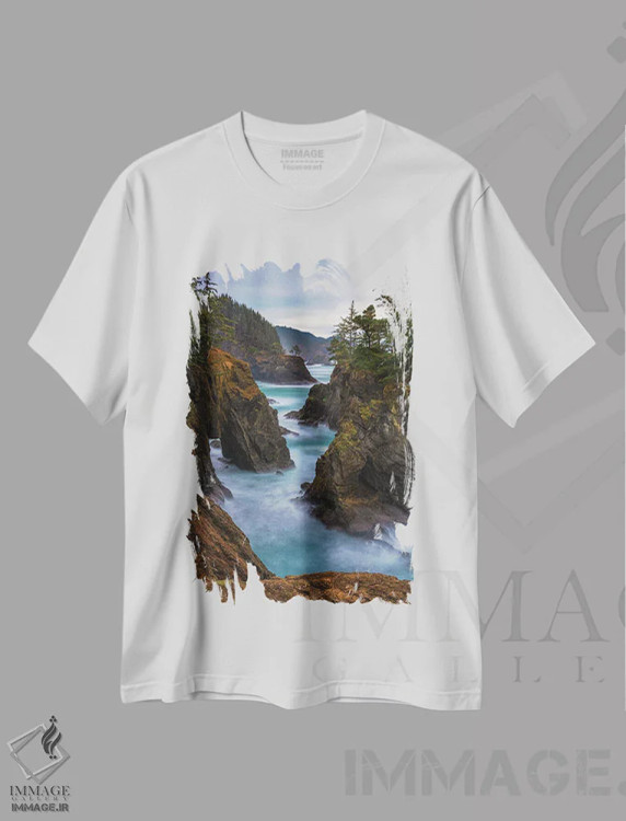 تیشرت سفید طرح دار منظره های کنار صخره، مدیوم اثر دارن وایت فوتوگرافی | فروشگاه ایماژ