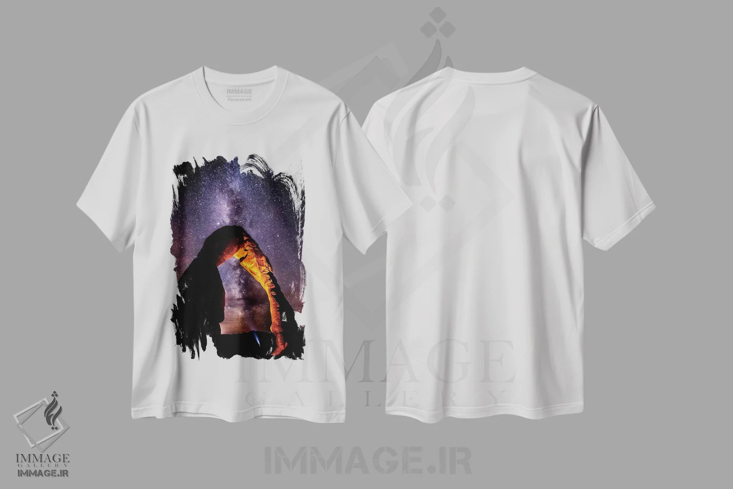 تیشرت سفید طرح دار اکتشاف گر راه شیری، مدیوم اثر دارن وایت فوتوگرافی | immage.ir