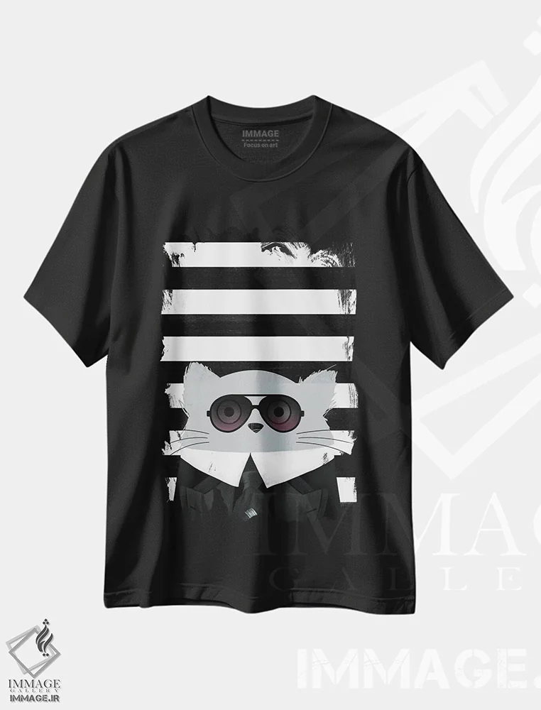 تیشرت مشکی طرح دار گربهٔ کارل، هنر دیجیتال اثر دوزال | فروشگاه ایماژ