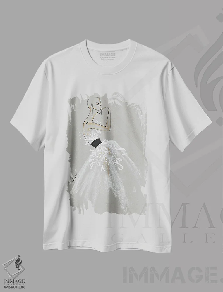 تیشرت سفید طرح دار مجموعهٔ بهار و تابستان ۲۰۲۰ الکساندر مک کویین، تزئینی اثر الی عظیزیان | فروشگاه ایماژ