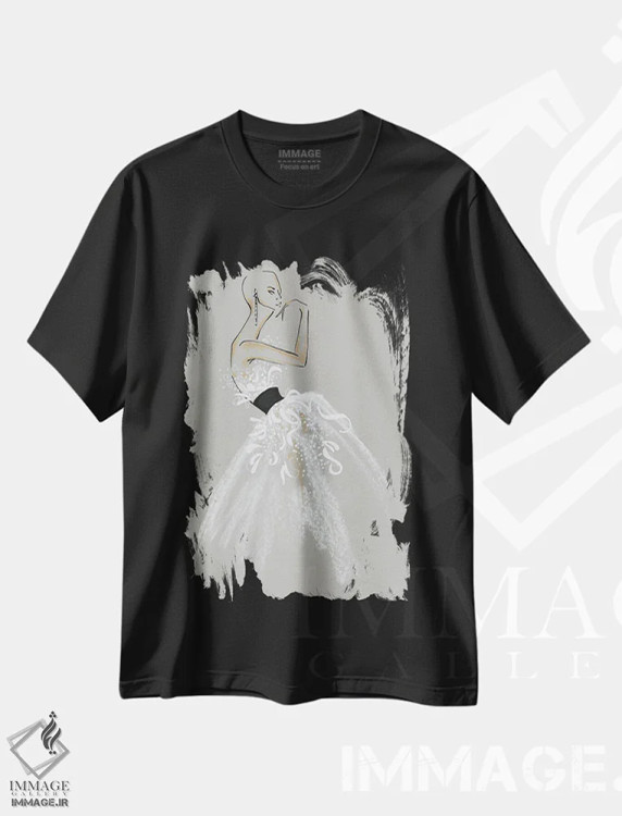 تیشرت مشکی طرح دار مجموعهٔ بهار و تابستان ۲۰۲۰ الکساندر مک کویین، تزئینی اثر الی عظیزیان | immage.ir