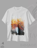 تیشرت سفید طرح دار دسته گل درخشان، دکور معاصر اثر اریک برونی | فروشگاه ایماژ