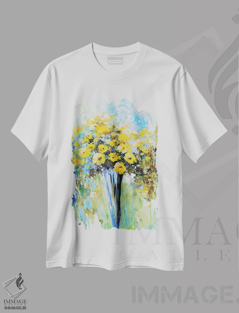 تیشرت سفید طرح دار دسته گل گل های لای دار، دکور معاصر اثر اریک برونی | immage.ir