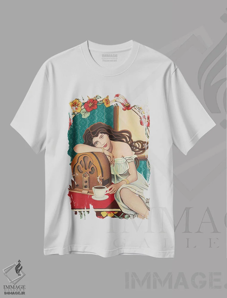 تیشرت سفید طرح دار آیین صبحگاهی، مدیوم اثر امیلی بالیوت | فروشگاه ایماژ