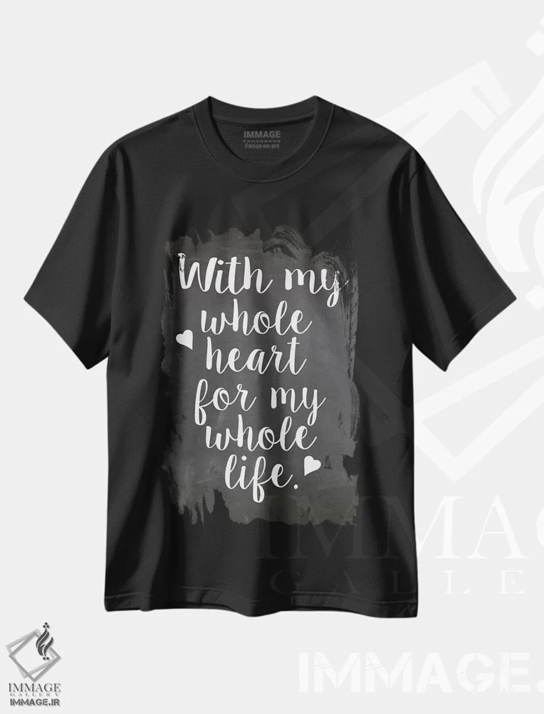 تیشرت مشکی طرح دار قلب، دکور روستایی اثر ارین کلارک | immage.ir