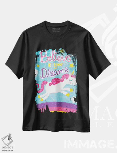 تیشرت مشکی طرح دار رؤیاهای اسب شاخدار، تزئینی اثر امیلی کرامول | فروشگاه ایماژ