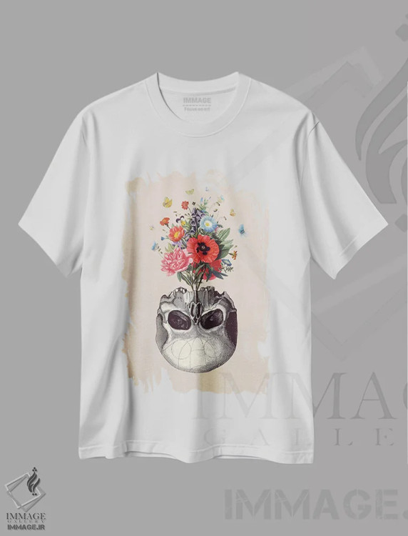 تیشرت سفید طرح دار سوغات ۲۲، دکوراسیون جایگزین اثر انکل دیکا | immage.ir