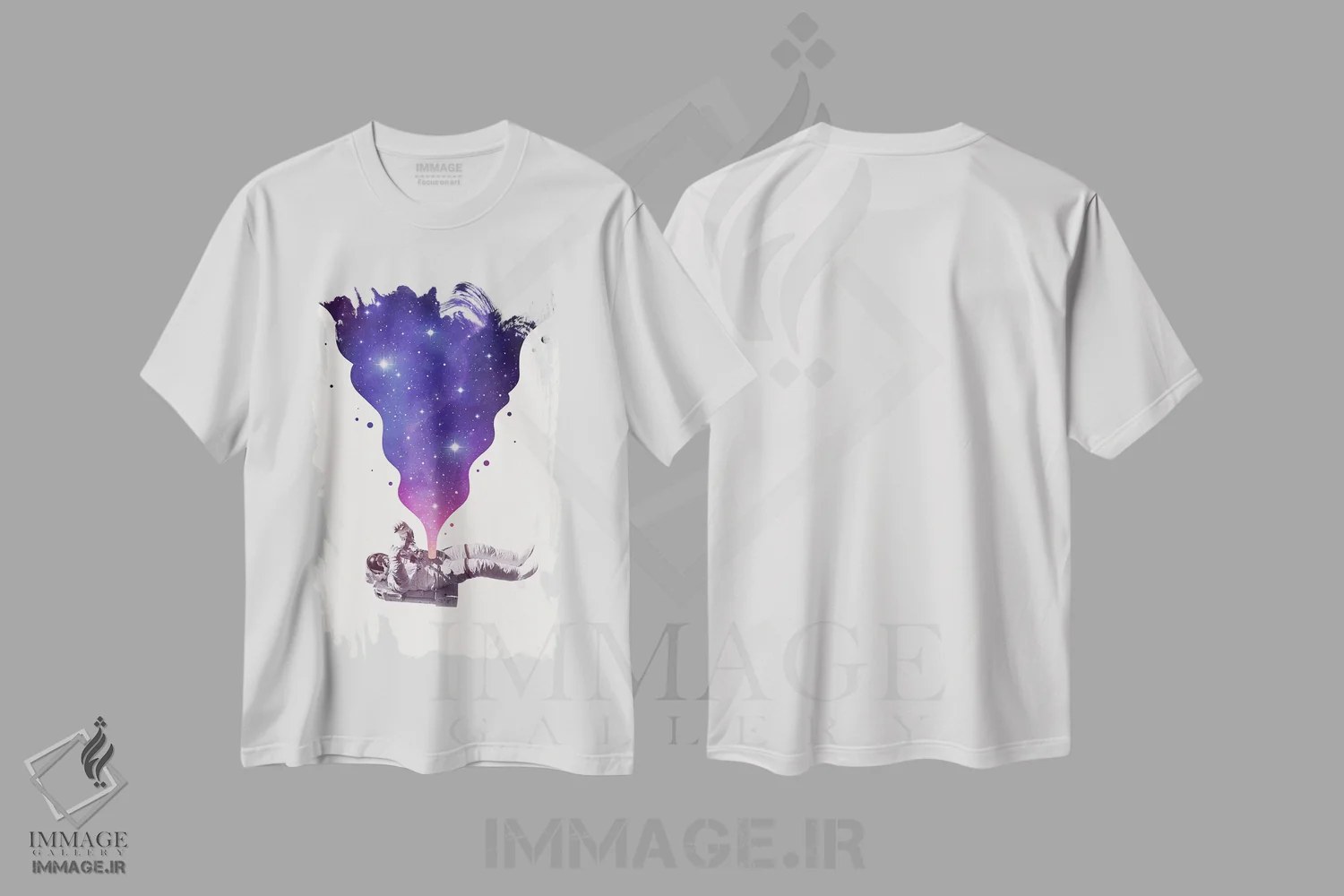 تیشرت سفید طرح دار فضا درون، هنر دیجیتال اثر انکل دیکا | immage.ir