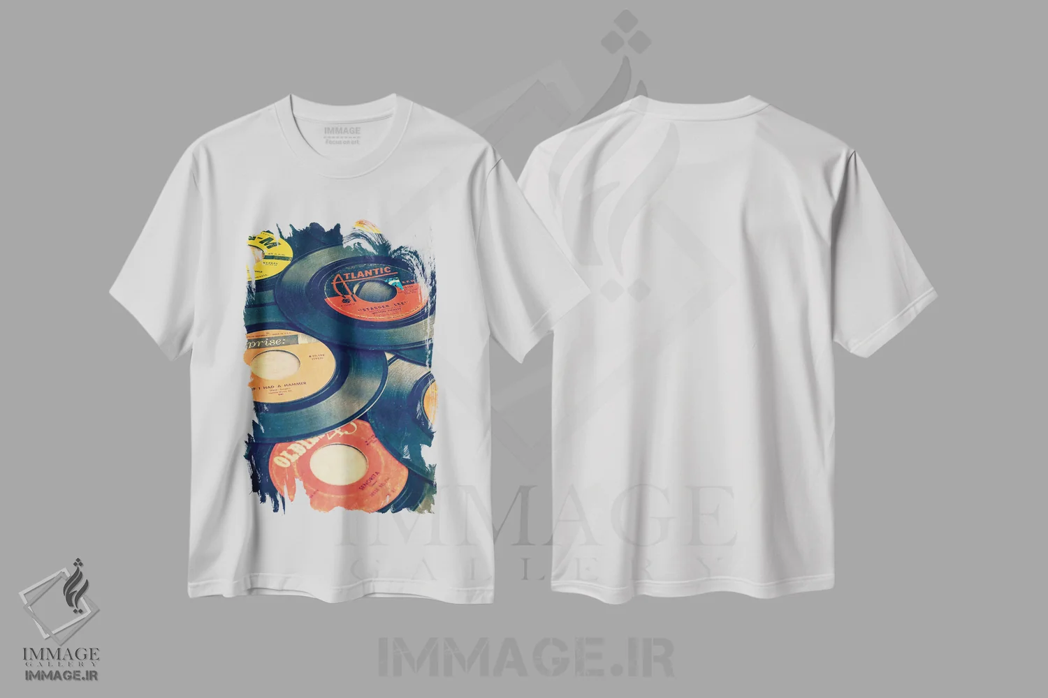 تیشرت سفید طرح دار صفحات قدیمی، تزئینی اثر ادوارد ام. فیلدینگ | immage.ir