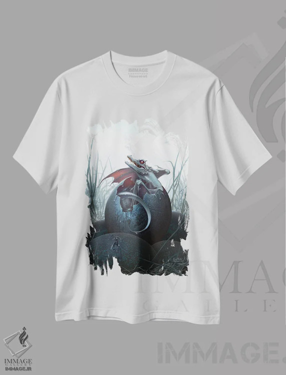 تیشرت سفید طرح دار جوجه تازه از تخم درآمده، دکوراسیون جایگزین اثر اران فاولر | immage.ir