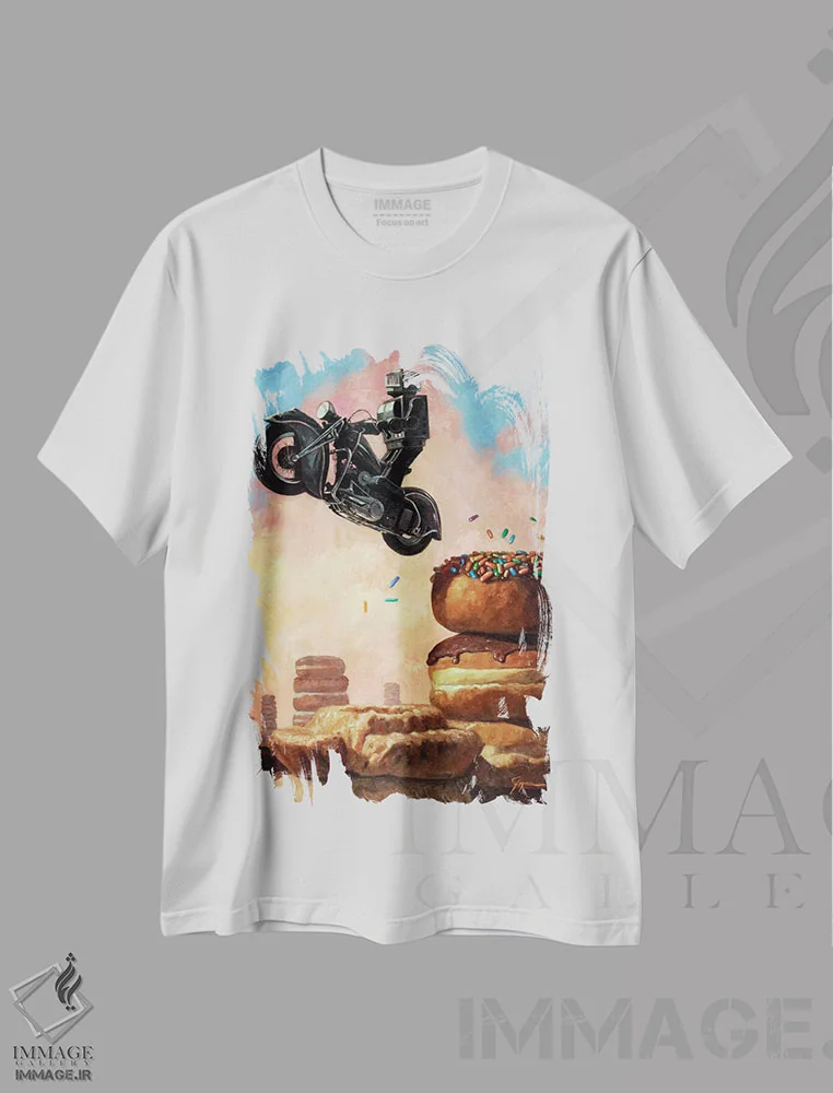 تیشرت سفید طرح دار سوارکار تاریکی دوباره، دکور معاصر اثر اریک جوینر | فروشگاه ایماژ