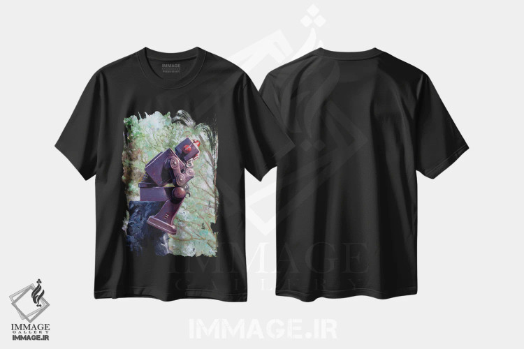 تیشرت مشکی طرح دار دسته بندنده، دکور معاصر اثر اریک جوینر | فروشگاه ایماژ