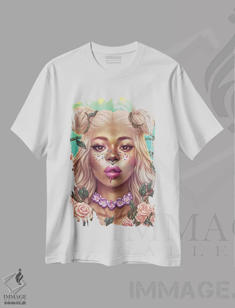 تیشرت سفید طرح دار بوسه تمشک، هنر آمریکایی آفریقایی تبار اثر اجیوا ابنبه | فروشگاه ایماژ