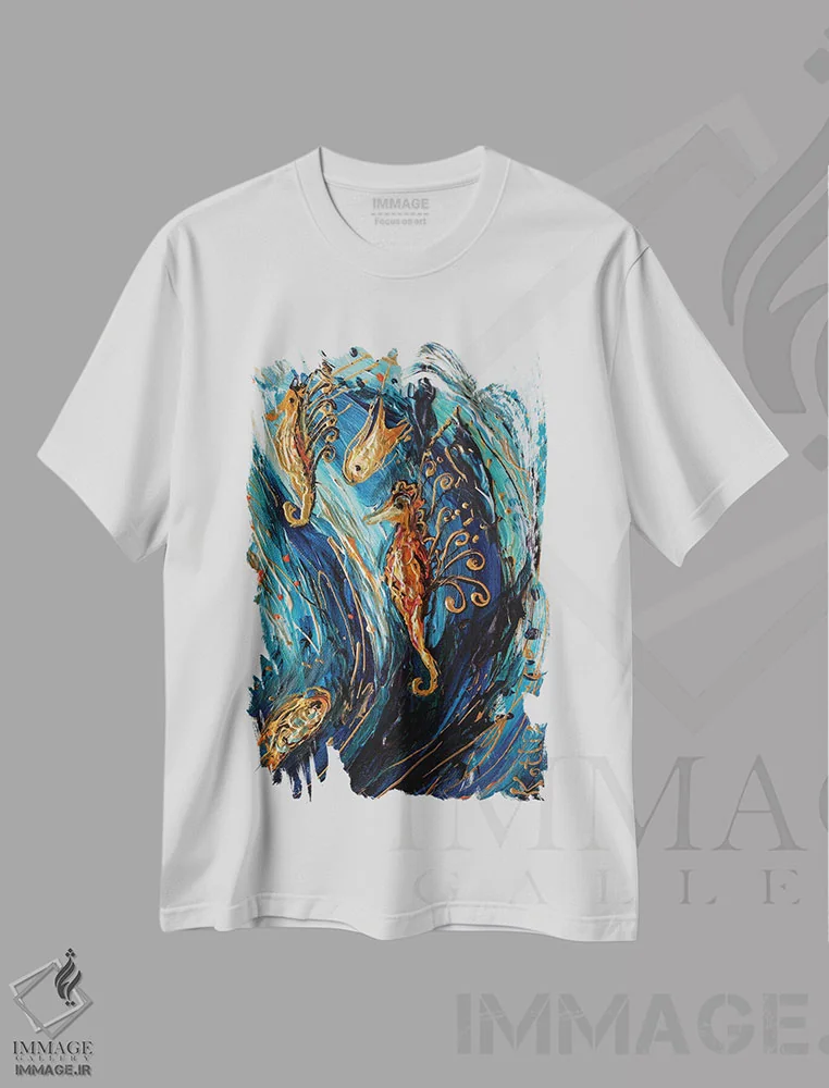 تیشرت سفید طرح دار سری توتم دوم: اسب های دریایی، دکور معاصر اثر النا کوتلیارکر | immage.ir