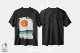 تیشرت مشکی طرح دار خورشید نارنجی بر دریای مینیمال، آبستره اثر ام سی دیزاین لب | immage.ir