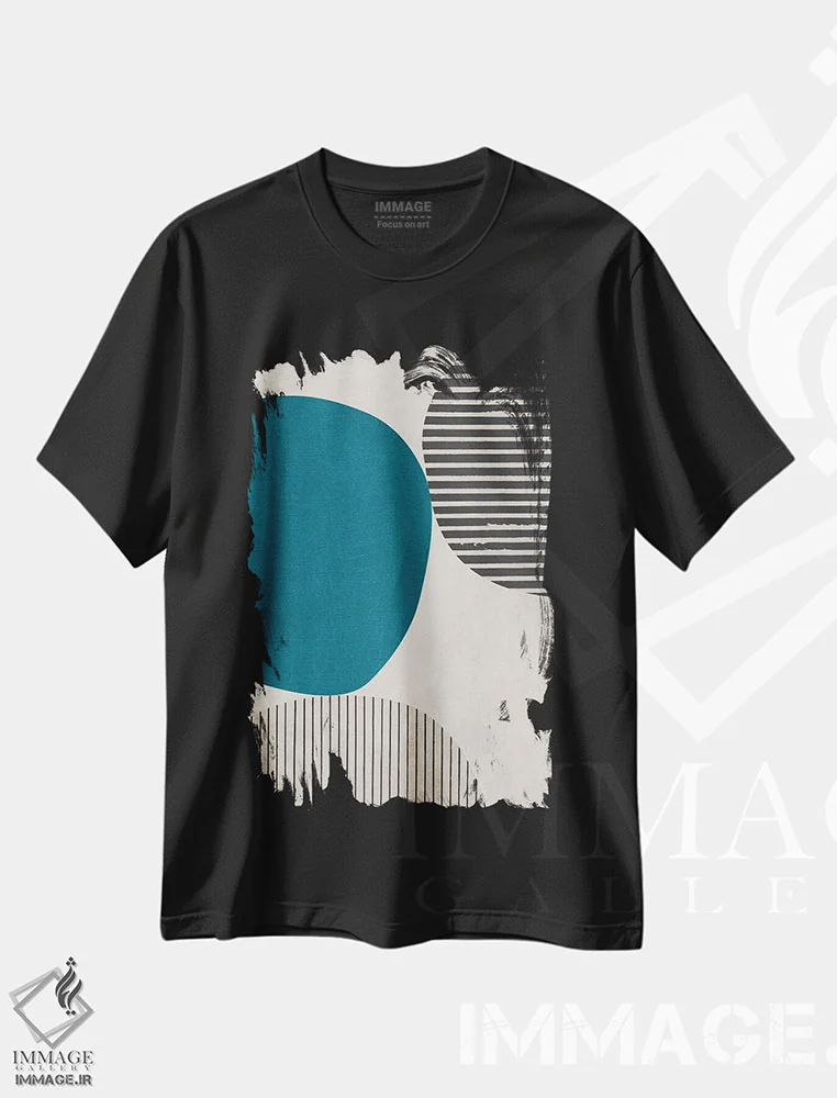 تیشرت مشکی طرح دار دایره سبزآبی و خطوط سیاه اثر ام سی دیزاین لب | immage.ir