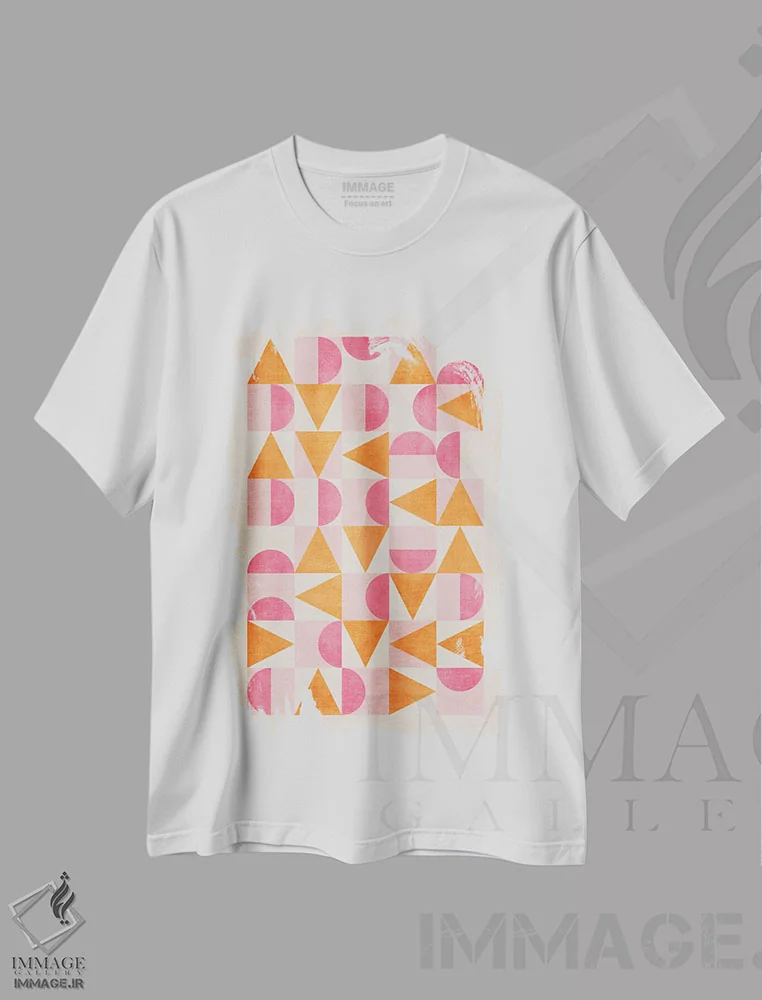 تیشرت سفید طرح دار اثر هنری مدرن هندسی صورتی و نارنجی اثر ام سی دیزاین لب | فروشگاه ایماژ