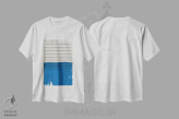 تیشرت سفید طرح دار خطوط افقی آبی تیره اثر ام سی دیزاین لب | immage.ir