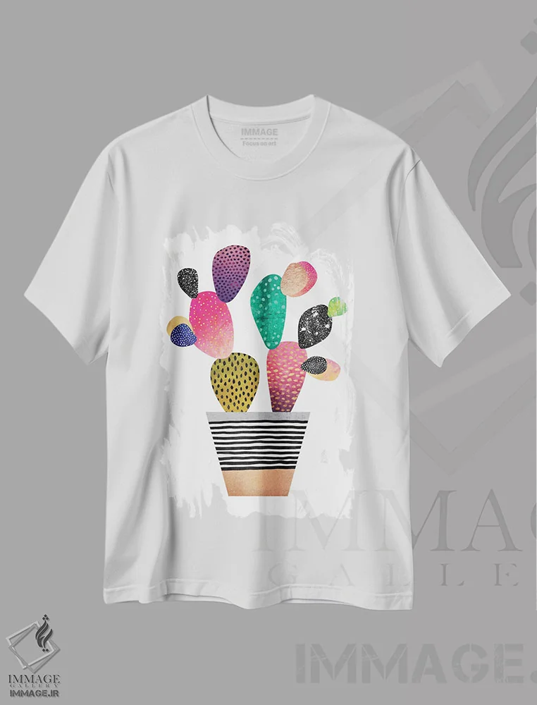 تیشرت سفید طرح دار کاکتوس شاد، تزئینی اثر الیزابت فردریکسون | immage.ir