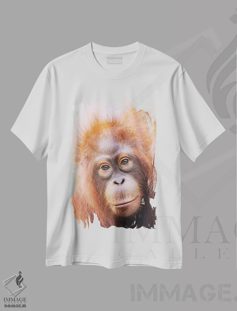تیشرت سفید طرح دار پرترهٔ اورانگوتان جوان، مدیوم اثر المر وایس | immage.ir