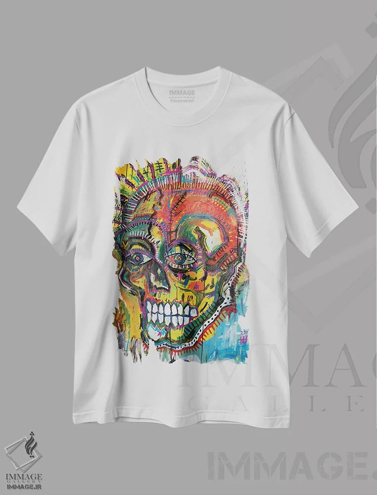 تیشرت سفید طرح دار محض اطلاع، دکوراسیون جایگزین اثر اددی لاو | immage.ir