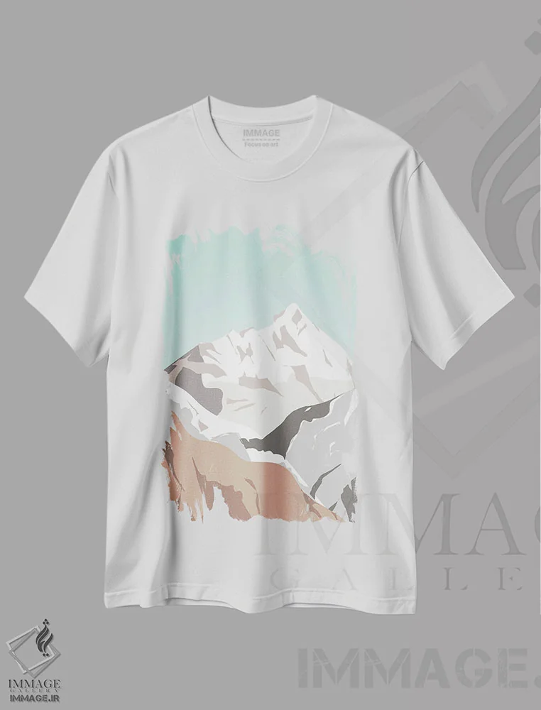 تیشرت سفید طرح دار "کوه ناندا دیوی، هند"، تزئینی اثر لایمن کریتیو کو. | فروشگاه ایماژ