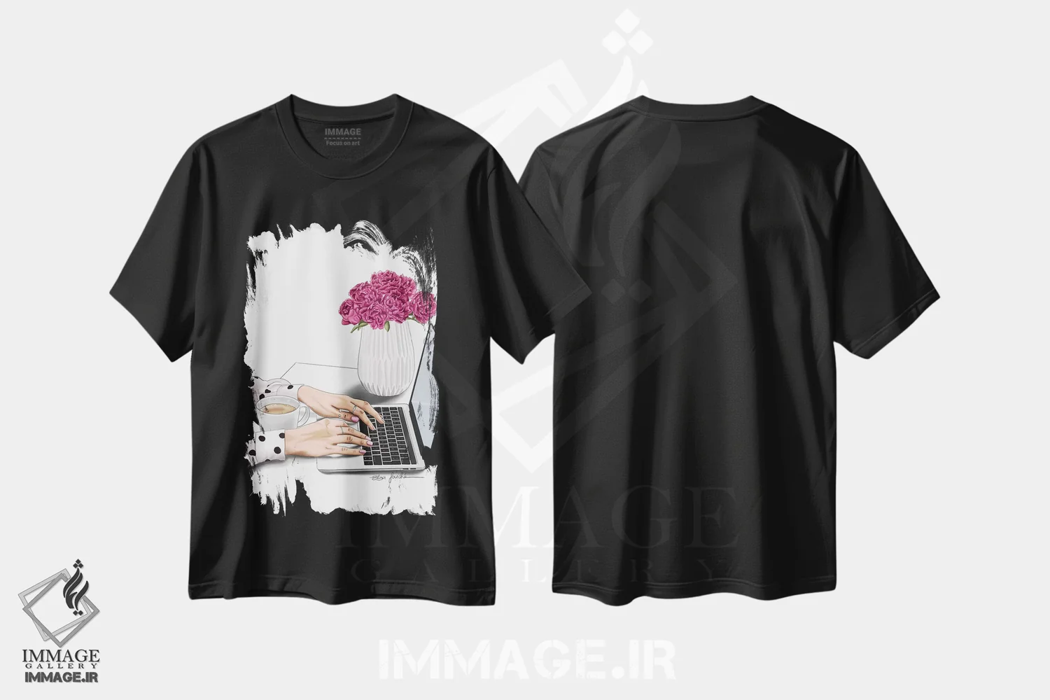 تیشرت مشکی طرح دار "خانم رئیس"، دست نقاشی و طراحی دستی اثر الزا فوچه | immage.ir