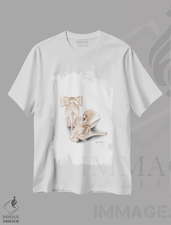 تیشرت سفید طرح دار کفش عروس، دست نقاشی و طراحی دستی اثر الزا فوچه | immage.ir