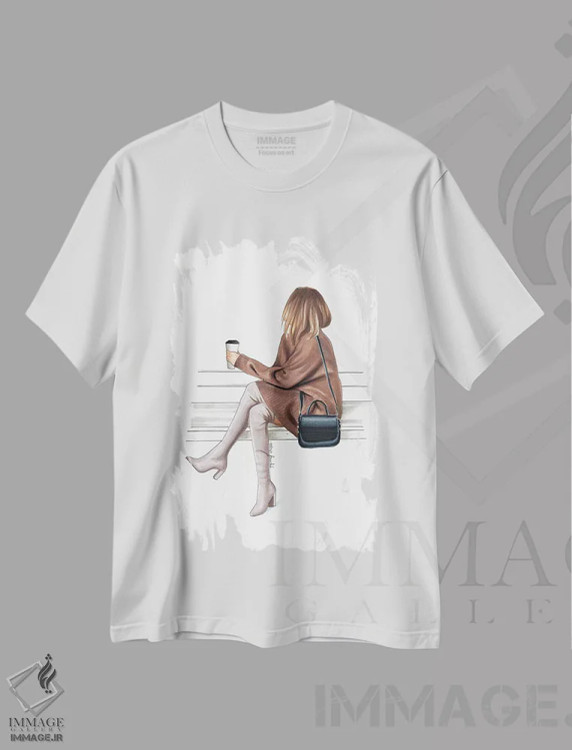 تیشرت سفید طرح دار وقفهٔ قهوه، تزئینی اثر الزا فوچه | immage.ir