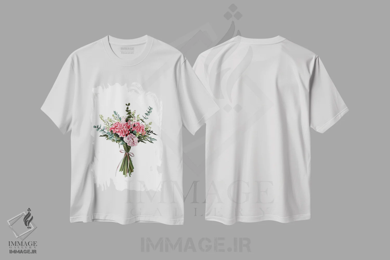 تیشرت سفید طرح دار دسته گل صورتی، دست نقاشی و طراحی دستی اثر الزا فوچه | immage.ir