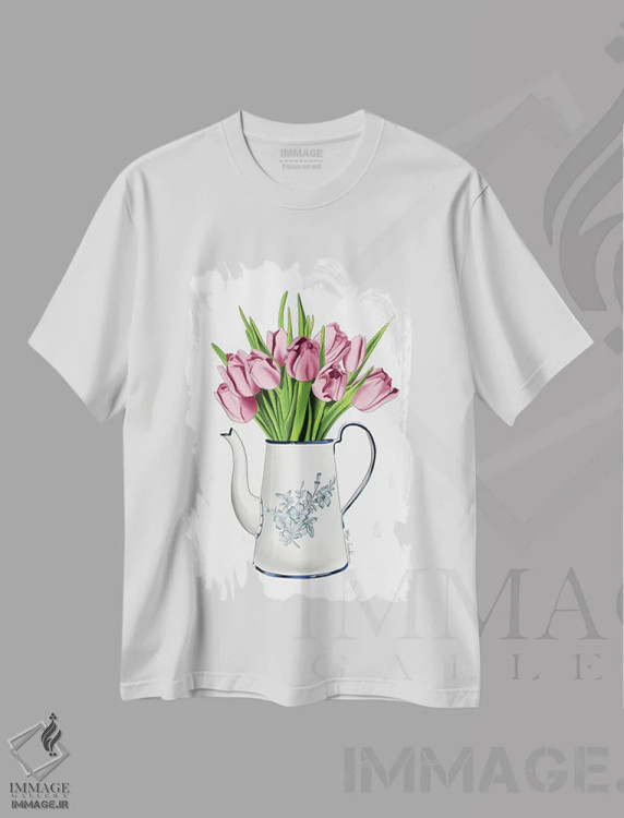 تیشرت سفید طرح دار لاله ها، دست نقاشی و طراحی دستی اثر الزا فوچه | immage.ir