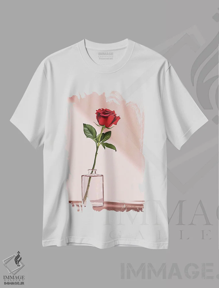 تیشرت سفید طرح دار رز، دکور معاصر اثر الزا فوچه | فروشگاه ایماژ