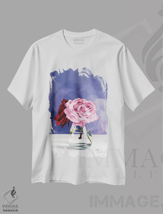 تیشرت سفید طرح دار رزها در شیشه، دکور معاصر اثر الزا فوچه | فروشگاه ایماژ