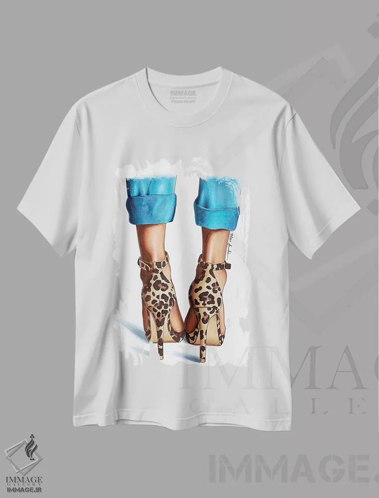 تیشرت سفید طرح دار جین و پلنگی، تزئینی اثر الزا فوچه | فروشگاه ایماژ