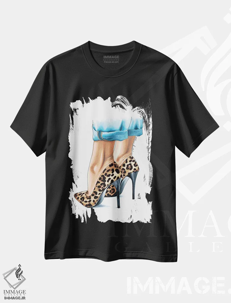 تیشرت مشکی طرح دار کفش پاشنه دار پلنگی، تزئینی اثر الزا فوچه | immage.ir