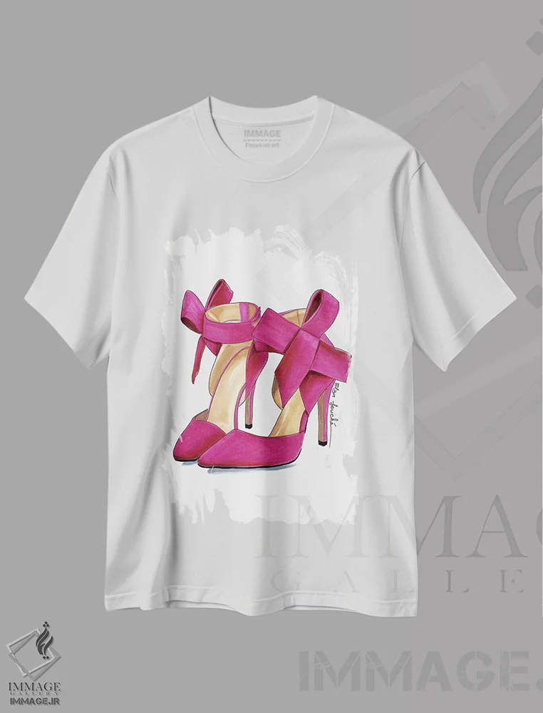 تیشرت سفید طرح دار کفش پاشنه دار رز، تزئینی اثر الزا فوچه | فروشگاه ایماژ