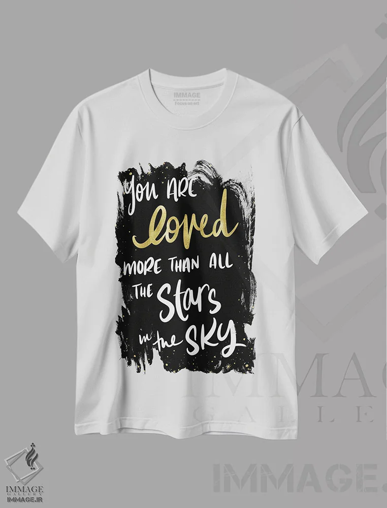 تیشرت سفید طرح دار بیش از تمام ستاره ها، تزئینی اثر الیزابت مدلی | immage.ir