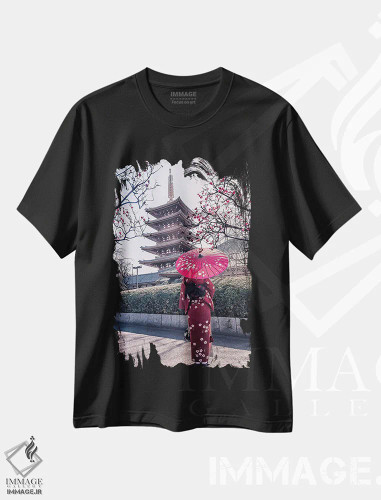 تیشرت مشکی طرح دار بانویی با لباس قرمز، مدیوم اثر مانجیک پیکچرز | فروشگاه ایماژ