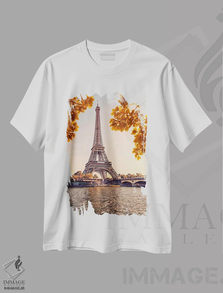 تیشرت سفید طرح دار حال و هوای پاییزی در پاریس، مدیوم اثر مانجیک پیکچرز | immage.ir