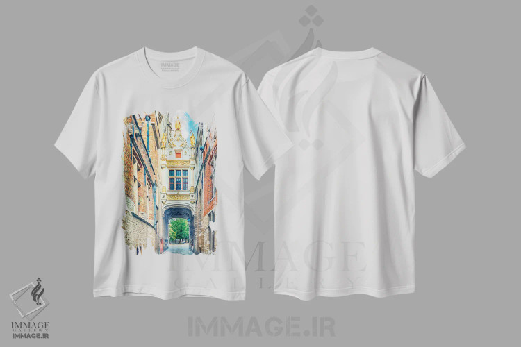 تیشرت سفید طرح دار خیابان در بروژ، مدیوم اثر مانجیک پیکچرز | immage.ir