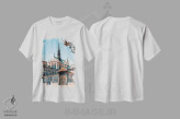 تیشرت سفید طرح دار مرکز شهر پاریس، مدیوم اثر مانجیک پیکچرز | فروشگاه ایماژ