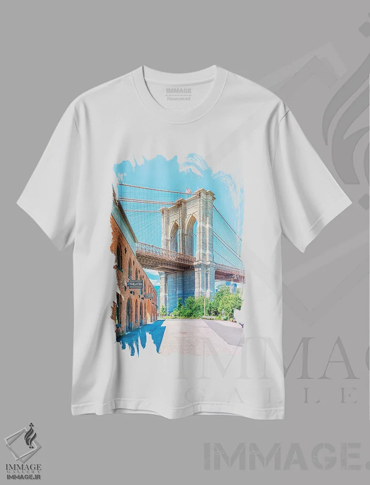 تیشرت سفید طرح دار پل بروکلین، مدیوم اثر مانجیک پیکچرز | immage.ir