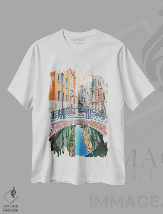 تیشرت سفید طرح دار انعکاس ونیز، مدیوم اثر مانجیک پیکچرز | immage.ir