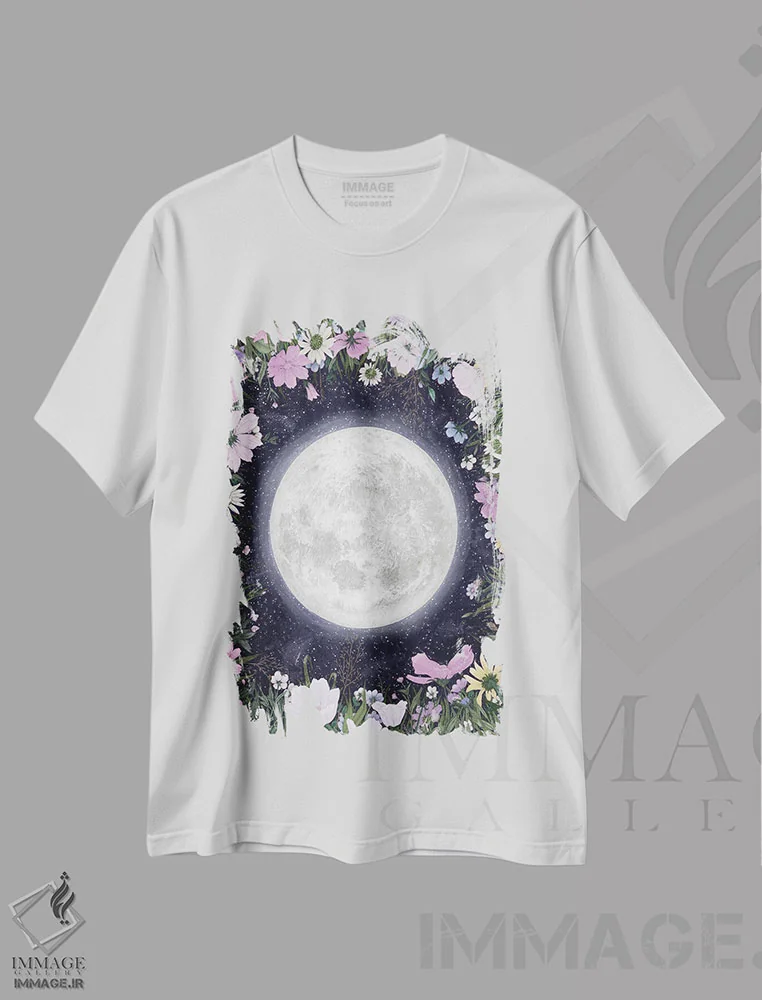 تیشرت سفید طرح دار جادوی ماه در علفزار، دکور معاصر اثر الا مازور | immage.ir