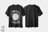 تیشرت مشکی طرح دار جادوی ماه در علفزار، دکور معاصر اثر الا مازور | فروشگاه ایماژ