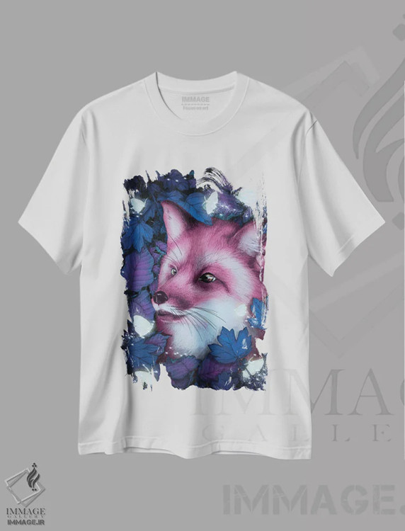 تیشرت سفید طرح دار روباه در جنگل نیمه شب، دکور معاصر اثر الا مازور | immage.ir